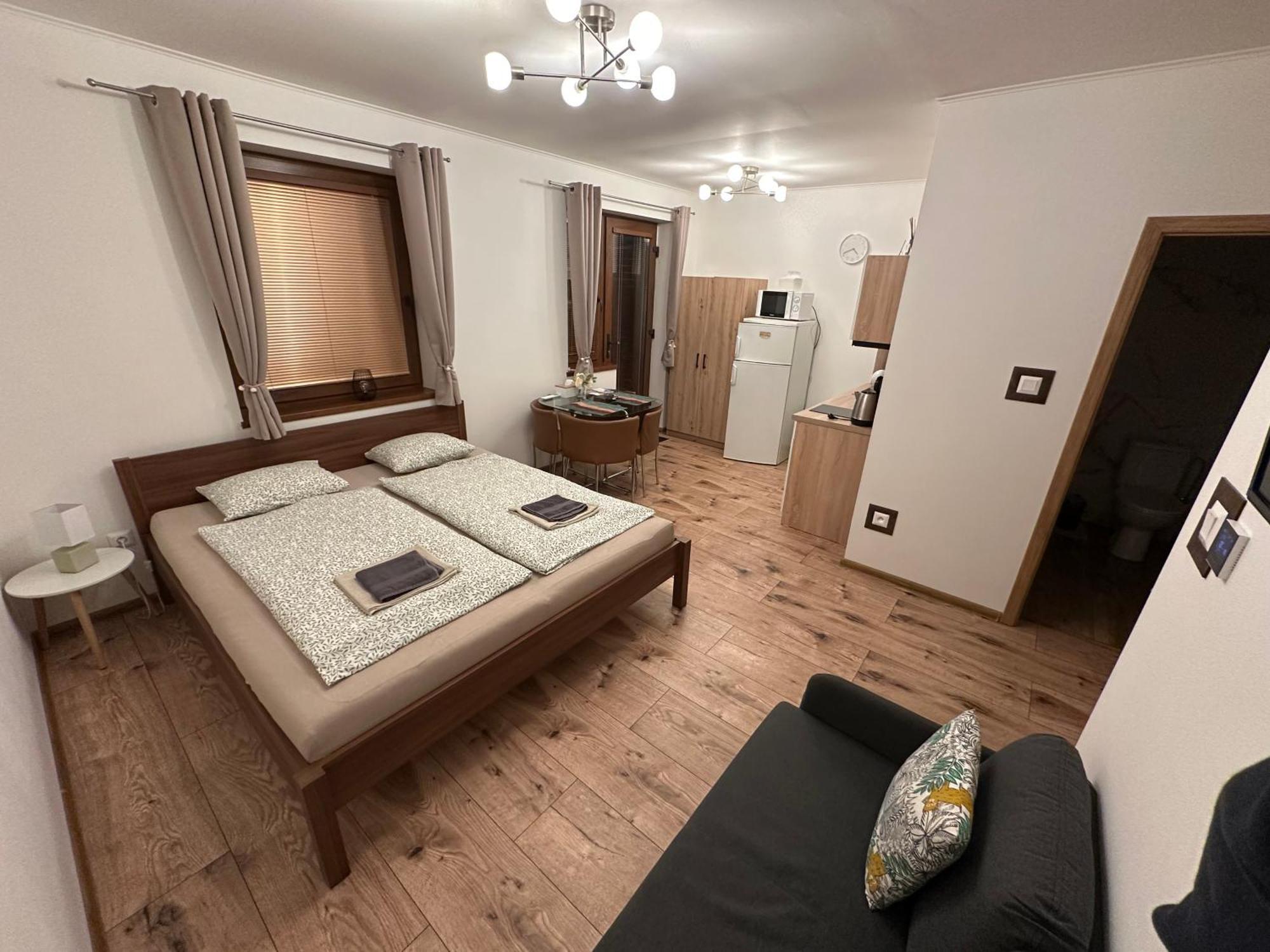 Apartman Losonci Nesvady- Pre 2 Osoby Studio Ngoại thất bức ảnh